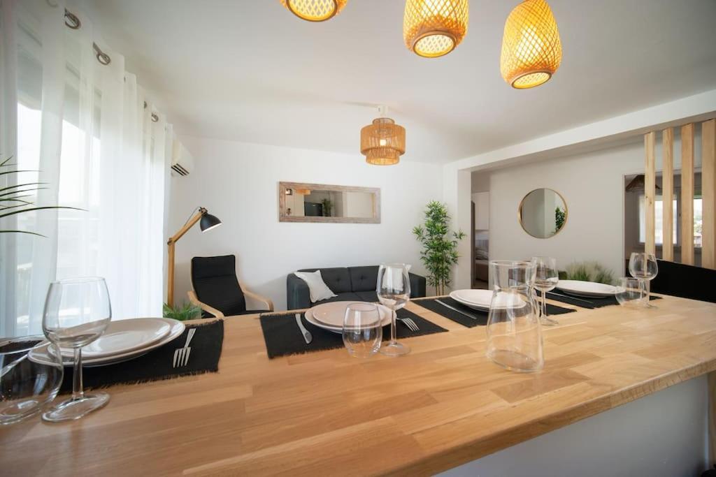 Fully Equipped Apartment With Parking 6 Beds Marselha Exterior foto
